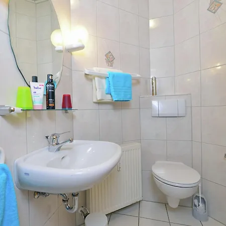 Schoenes In In Waldnaehe, Cleaning Included Eimelrod